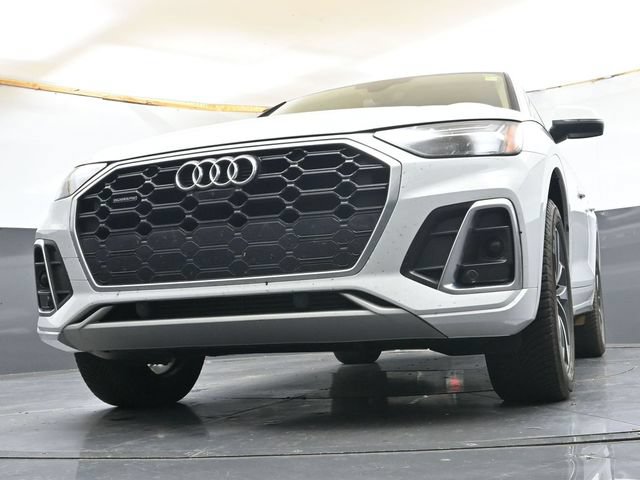 Used 2023 Audi Q5 2.0T Premium Plus w/ Premium Plus Package AWD/4WD image 29