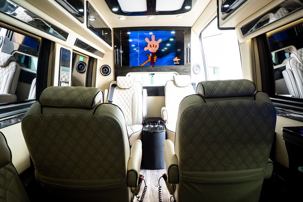 Used 2023 Mercedes-Benz Sprinter 3500 image 49