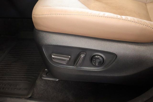 Certified 2025 Toyota Grand Highlander AWD Hybrid image 14