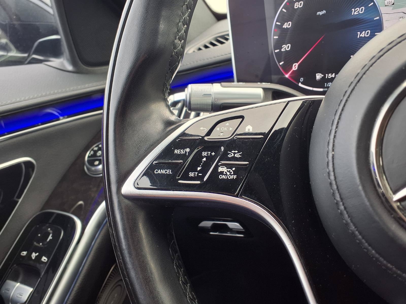 Used 2023 Mercedes-Benz S 500 4MATIC image 32