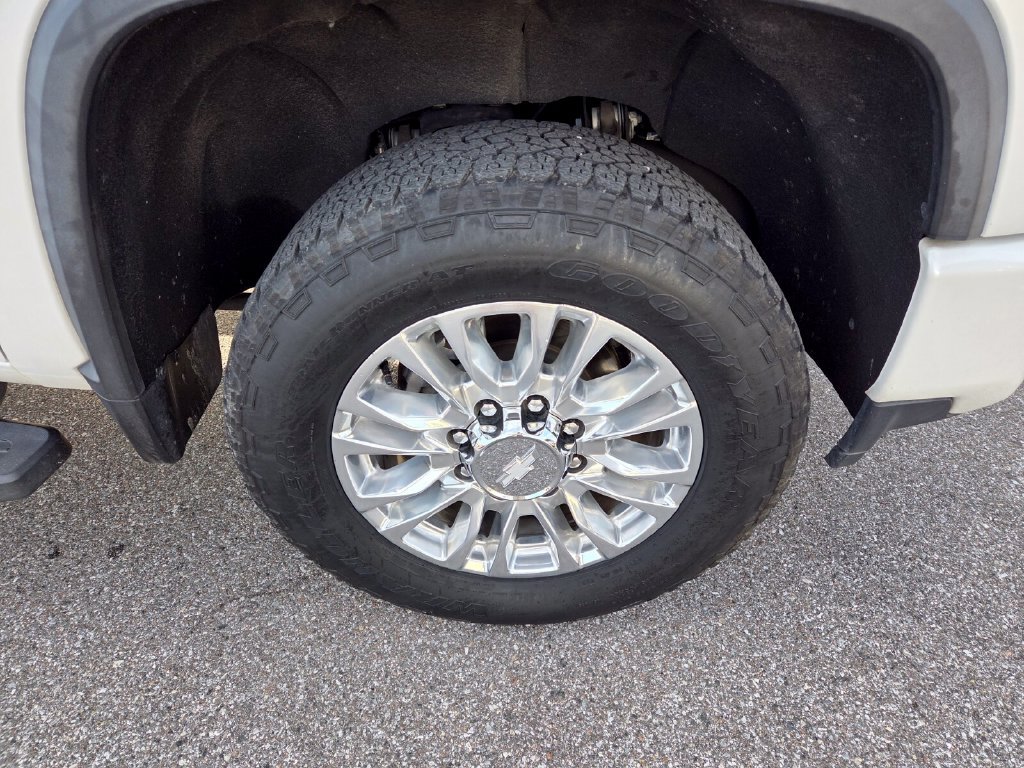 Used 2020 Chevrolet Silverado 2500 High Country w/ Safety Package II AWD/4WD image 20