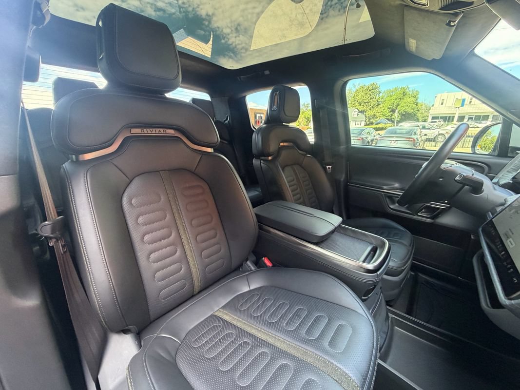 Used 2022 Rivian R1T Adventure AWD/4WD image 25
