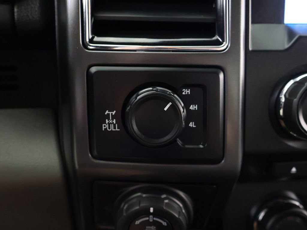 Used 2018 Ford F150 XLT w/ Equipment Group 302A Luxury AWD/4WD image 41
