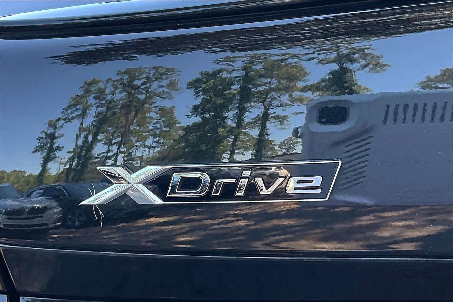 Certified 2024 BMW 760i xDrive AWD/4WD image 10