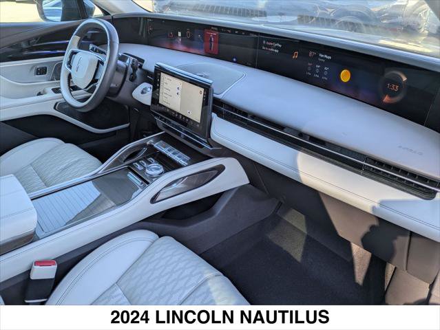 Used 2024 Lincoln Nautilus Black Label w/ Jet Appearance Package (87T) AWD/4WD image 29