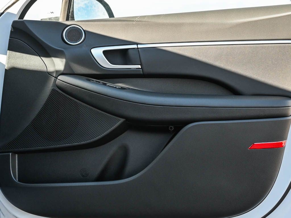 New 2026 Hyundai Sonata Blue FWD image 8