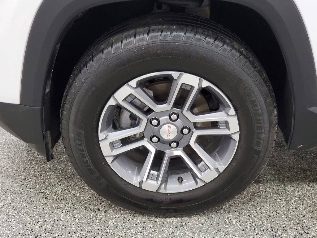 Used 2025 GMC Terrain Elevation image 9