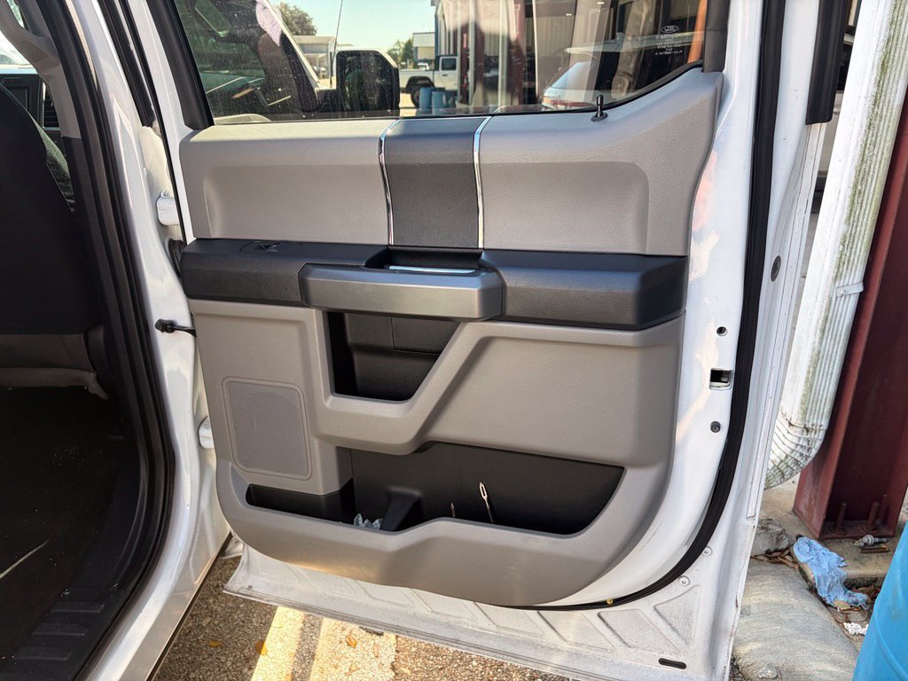 Used 2016 Ford F150 XLT RWD image 8