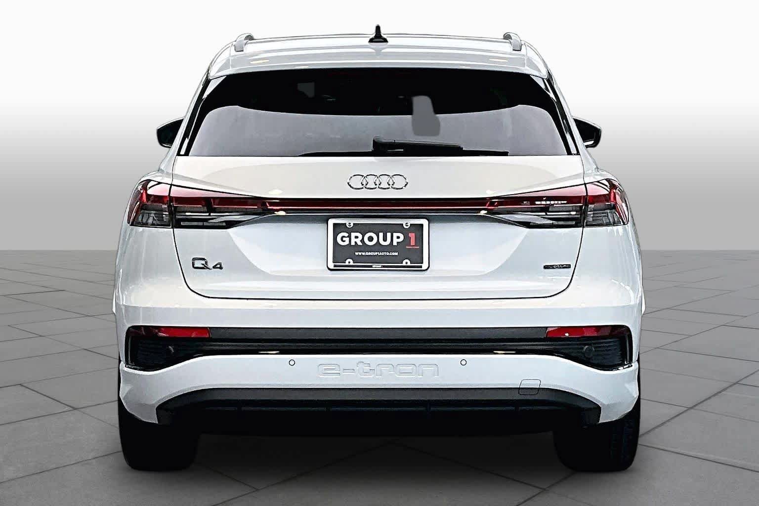 Used 2024 Audi Q4 e-tron Prestige AWD/4WD image 4