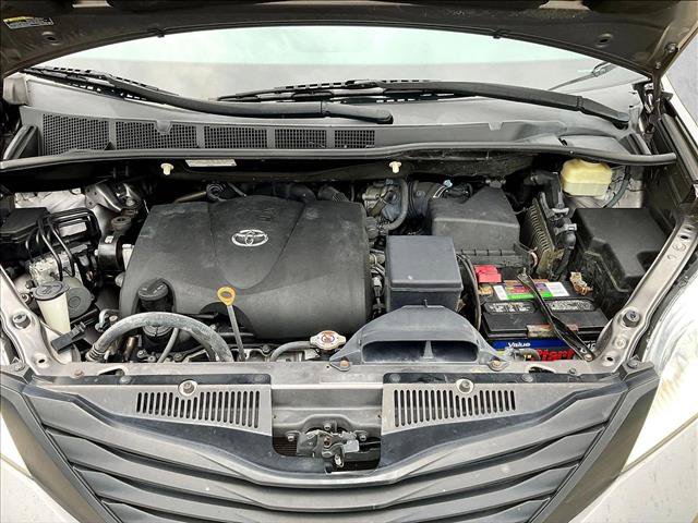 Used 2017 Toyota Sienna L FWD image 11