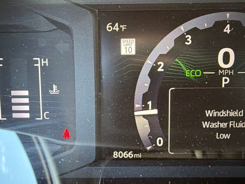 Used 2025 Toyota 4Runner SR5 AWD/4WD image 15