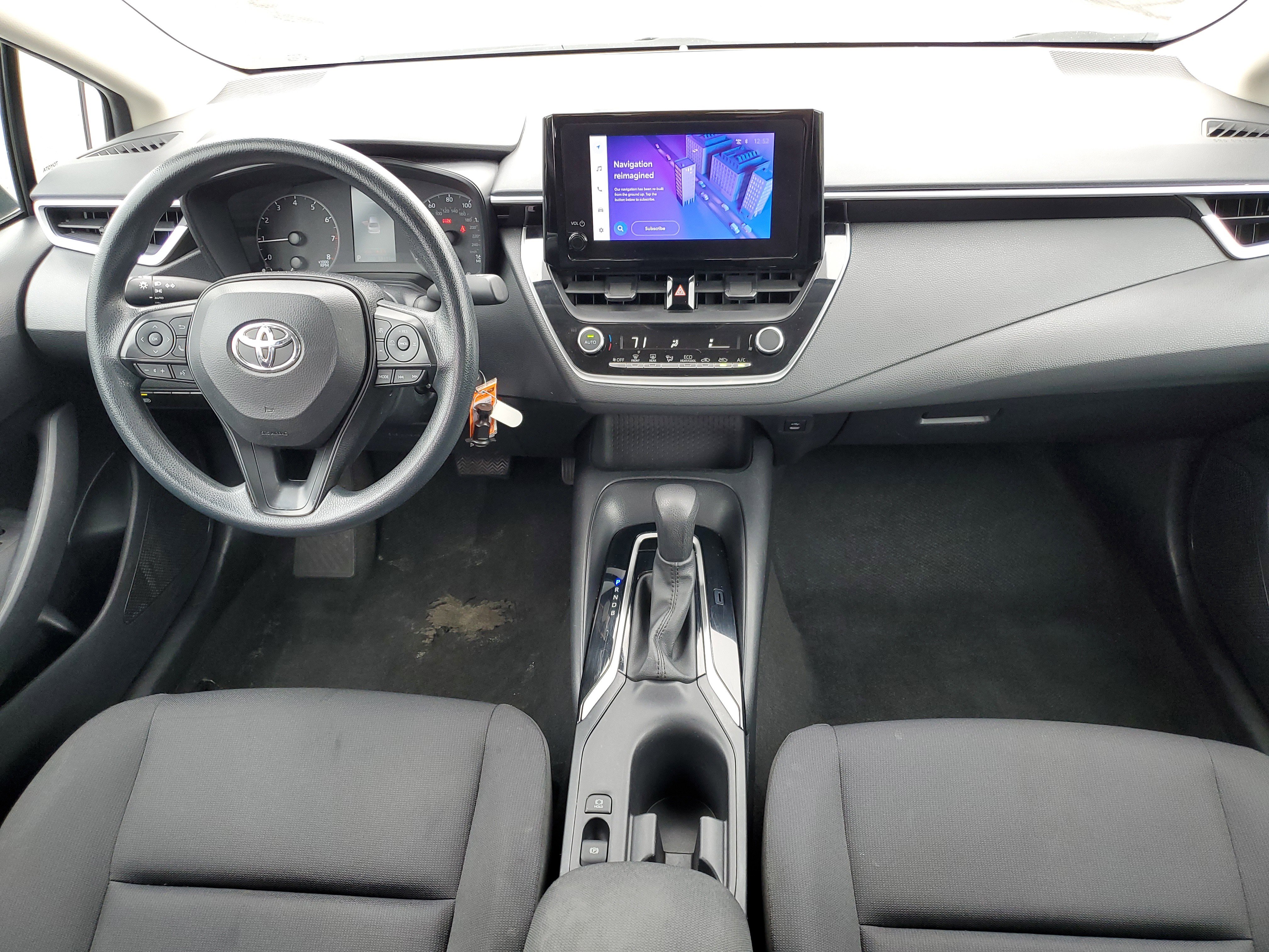Used 2024 Toyota Corolla LE FWD image 12