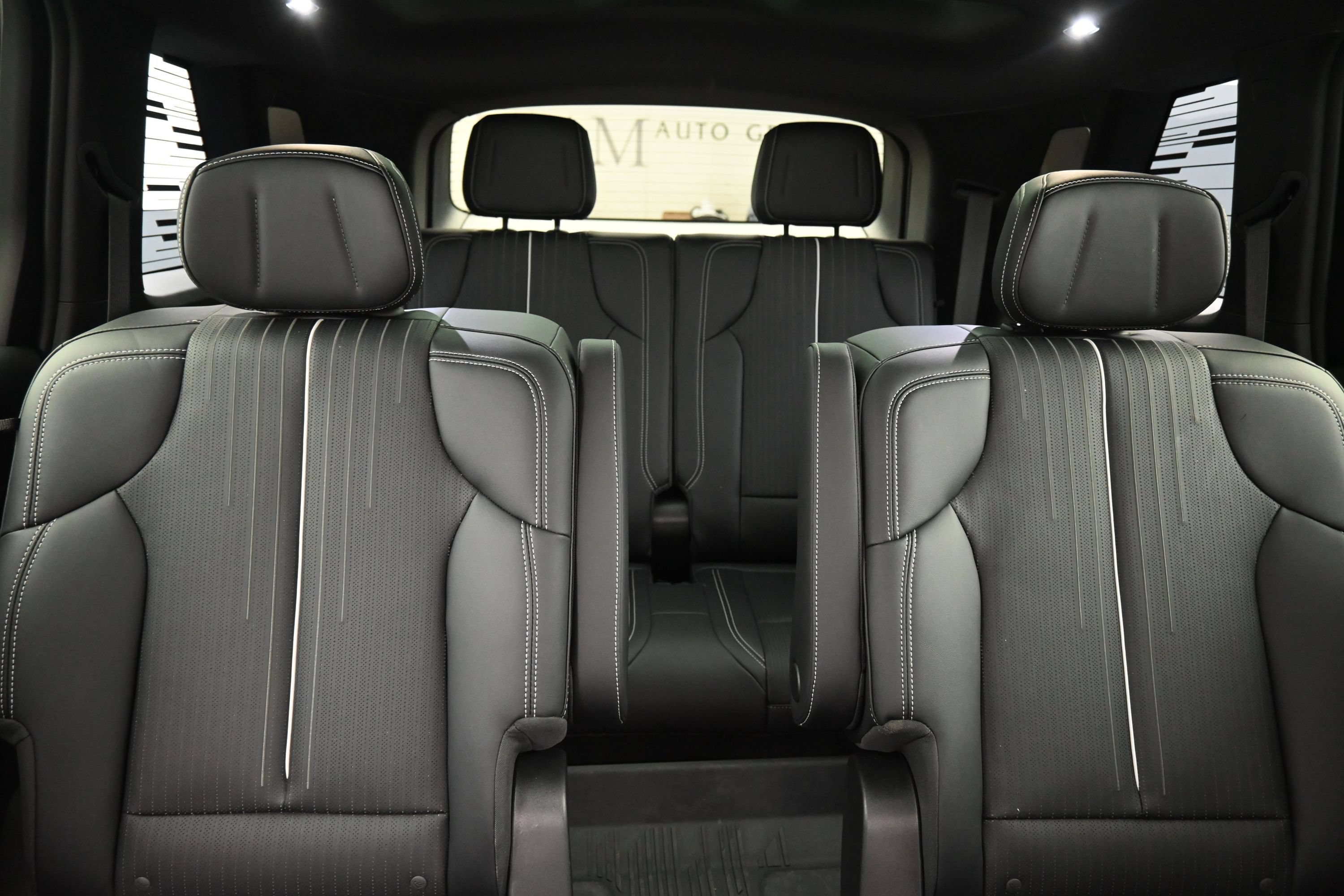 New 2026 Cadillac Vistiq Premium Luxury w/ LPO, Floor Liner Package AWD/4WD image 14