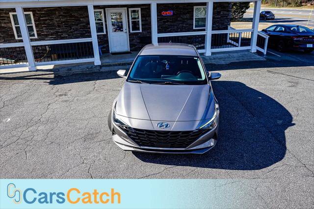 Used 2023 Hyundai Elantra SEL w/ Convenience Package image 3