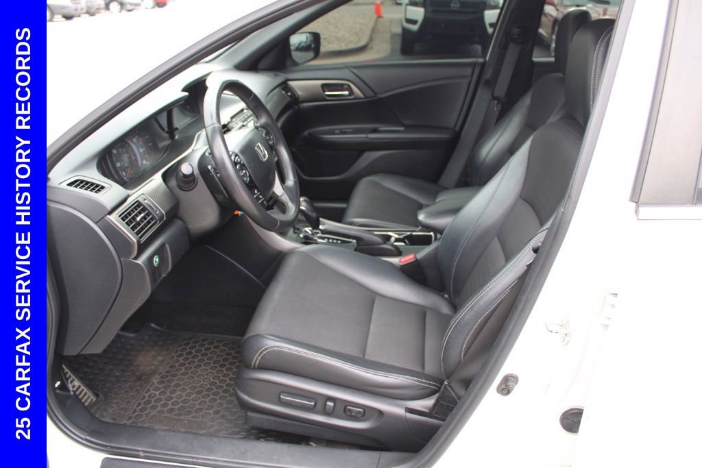 Used 2016 Honda Accord Sport image 14