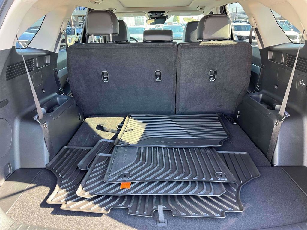 Certified 2025 Kia Sorento S w/ Panoramic Sunroof Package image 8