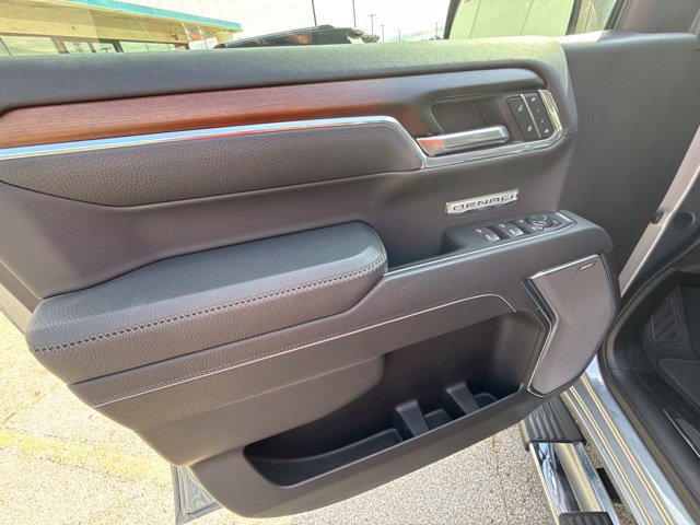 Used 2025 GMC Sierra 1500 Denali w/ Technology Package AWD/4WD image 45