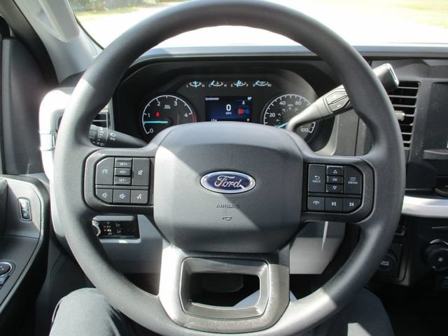 Used 2025 Ford F250 XL w/ XL Driver Assist Package RWD image 12