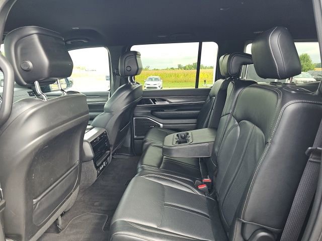 Used 2024 Jeep Wagoneer Series II w/ Flexible Seating Group image 26