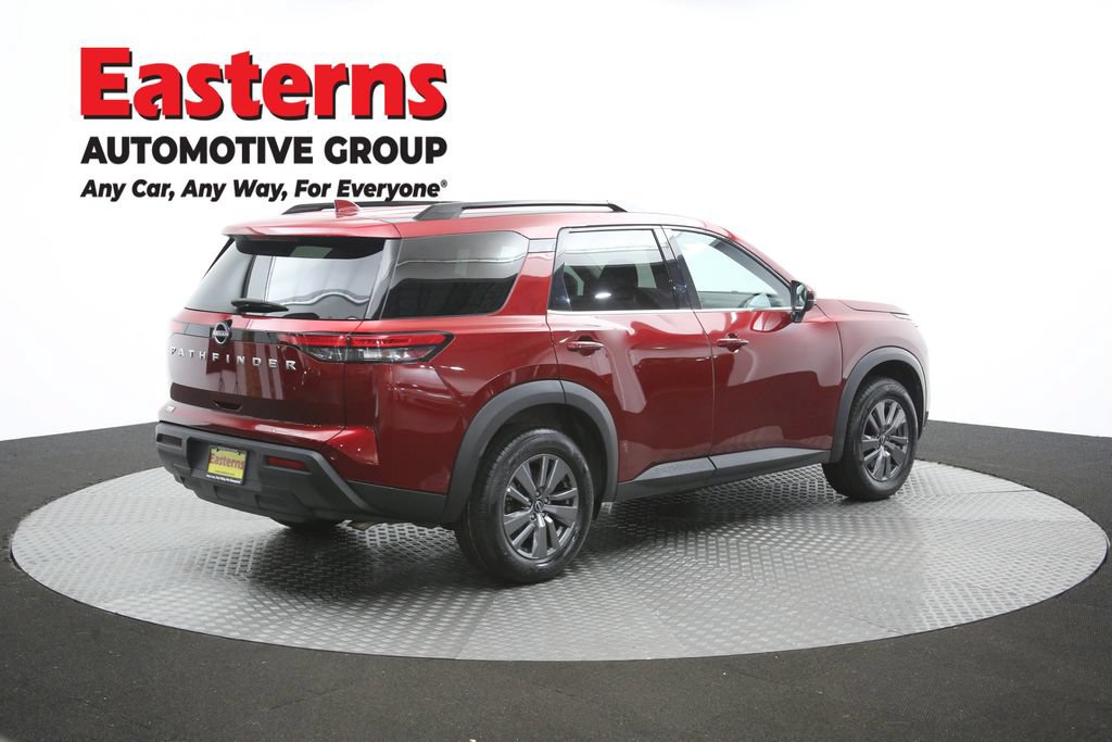 Used 2025 Nissan Pathfinder SV FWD image 41