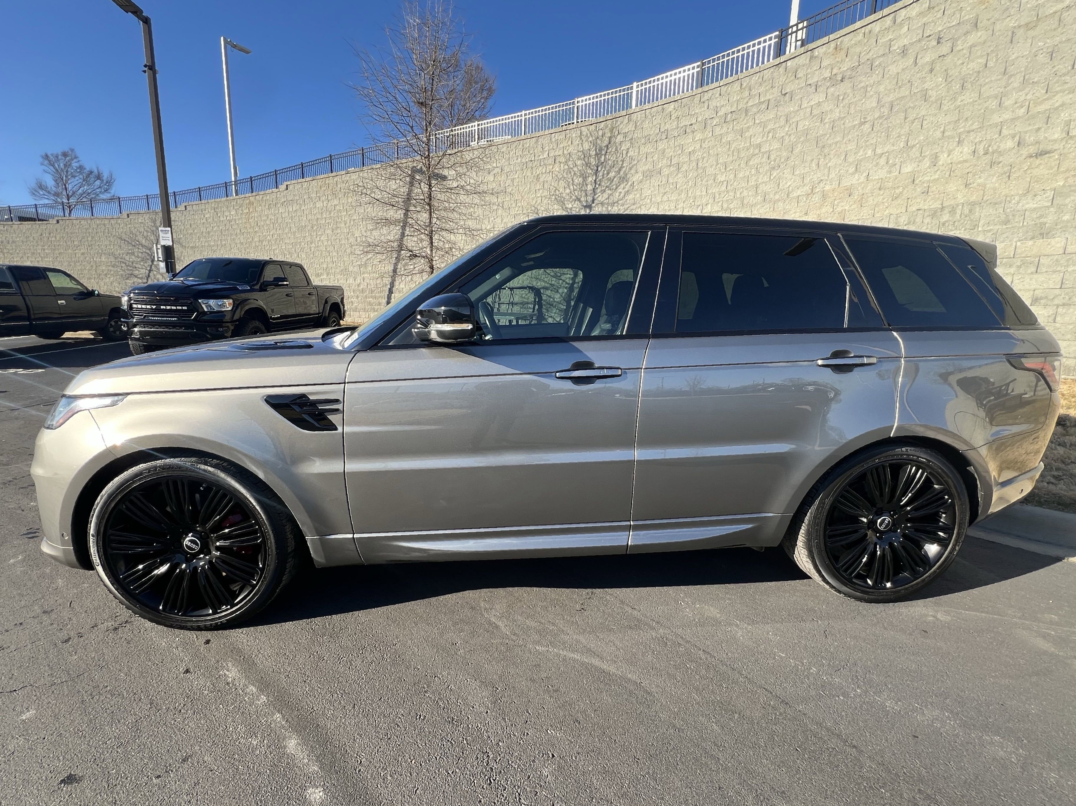 Used 2019 Land Rover Range Rover Sport HSE Dynamic image 4