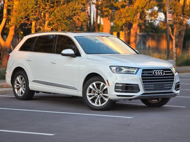 Used 2017 Audi Q7 3.0T Premium AWD/4WD image 5
