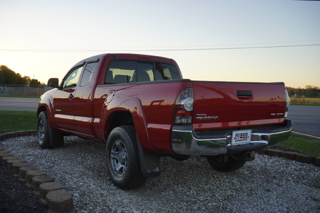 Used 2013 Toyota Tacoma 4x4 Access Cab V6 w/ SR5 Pkg image 5
