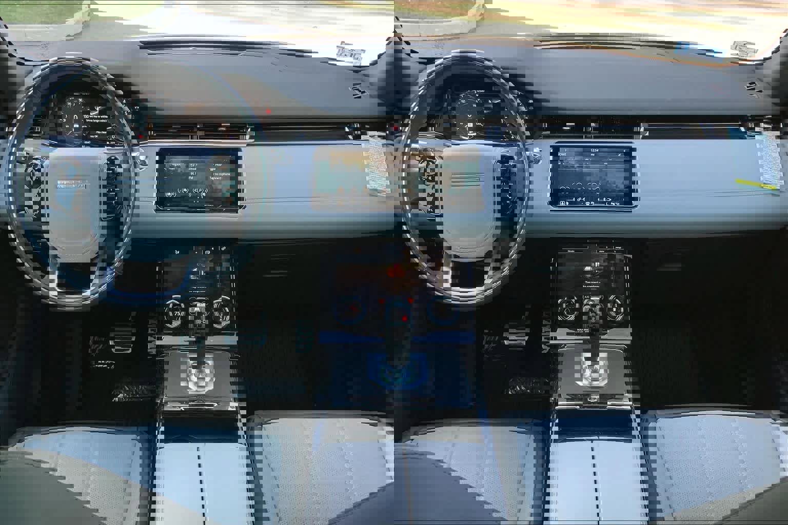 Used 2020 Land Rover Range Rover Evoque R-Dynamic HSE image 15