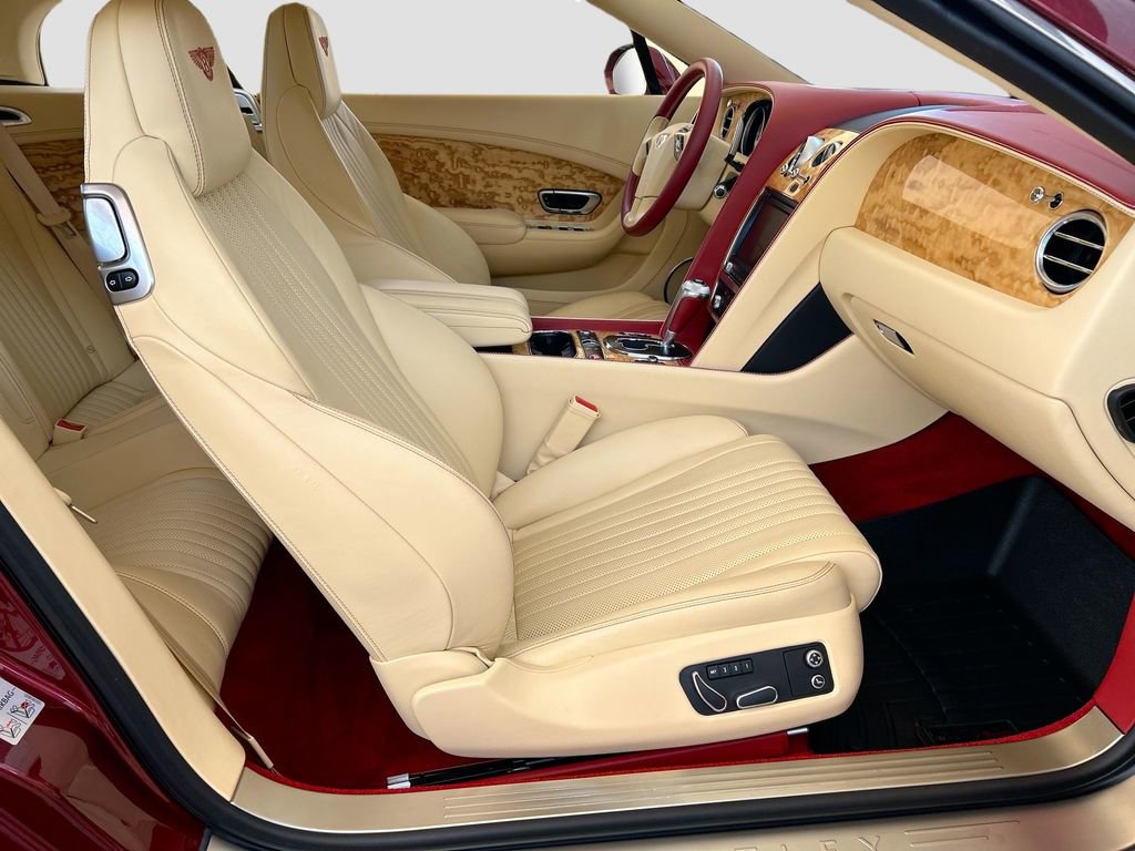 Used 2017 Bentley Continental GT image 26