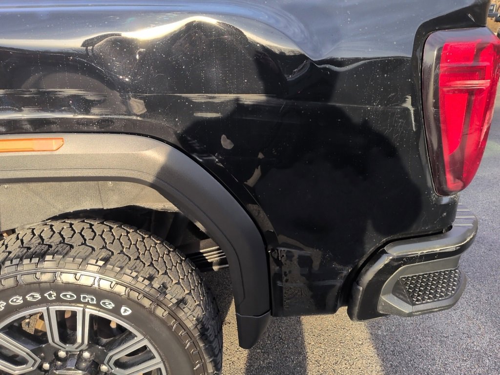 Used 2020 GMC Sierra 2500 AT4 w/ AT4 Premium Package image 13