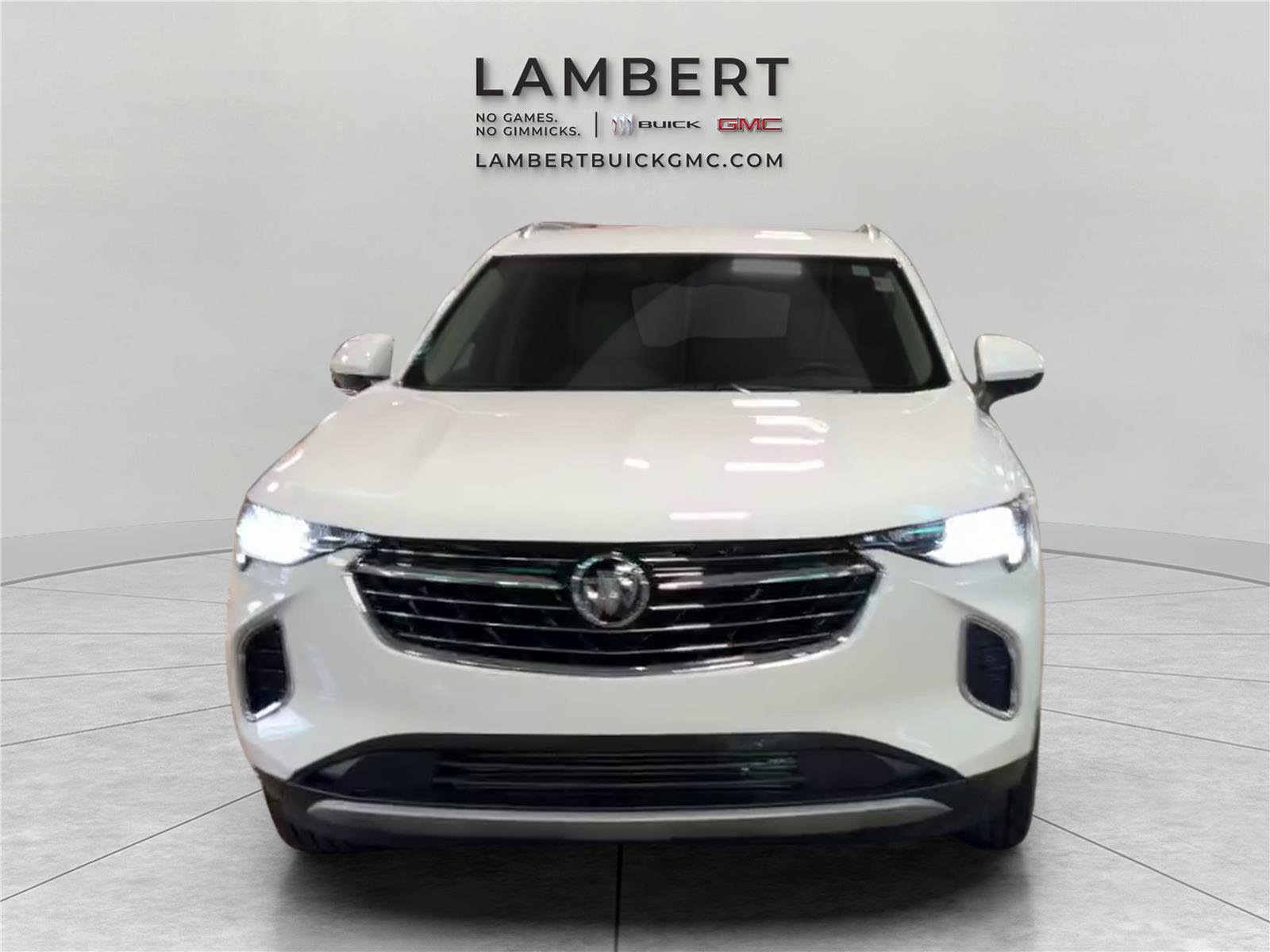 Used 2023 Buick Envision Essence image 2