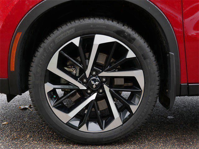 Used 2022 Mitsubishi Outlander SE image 9