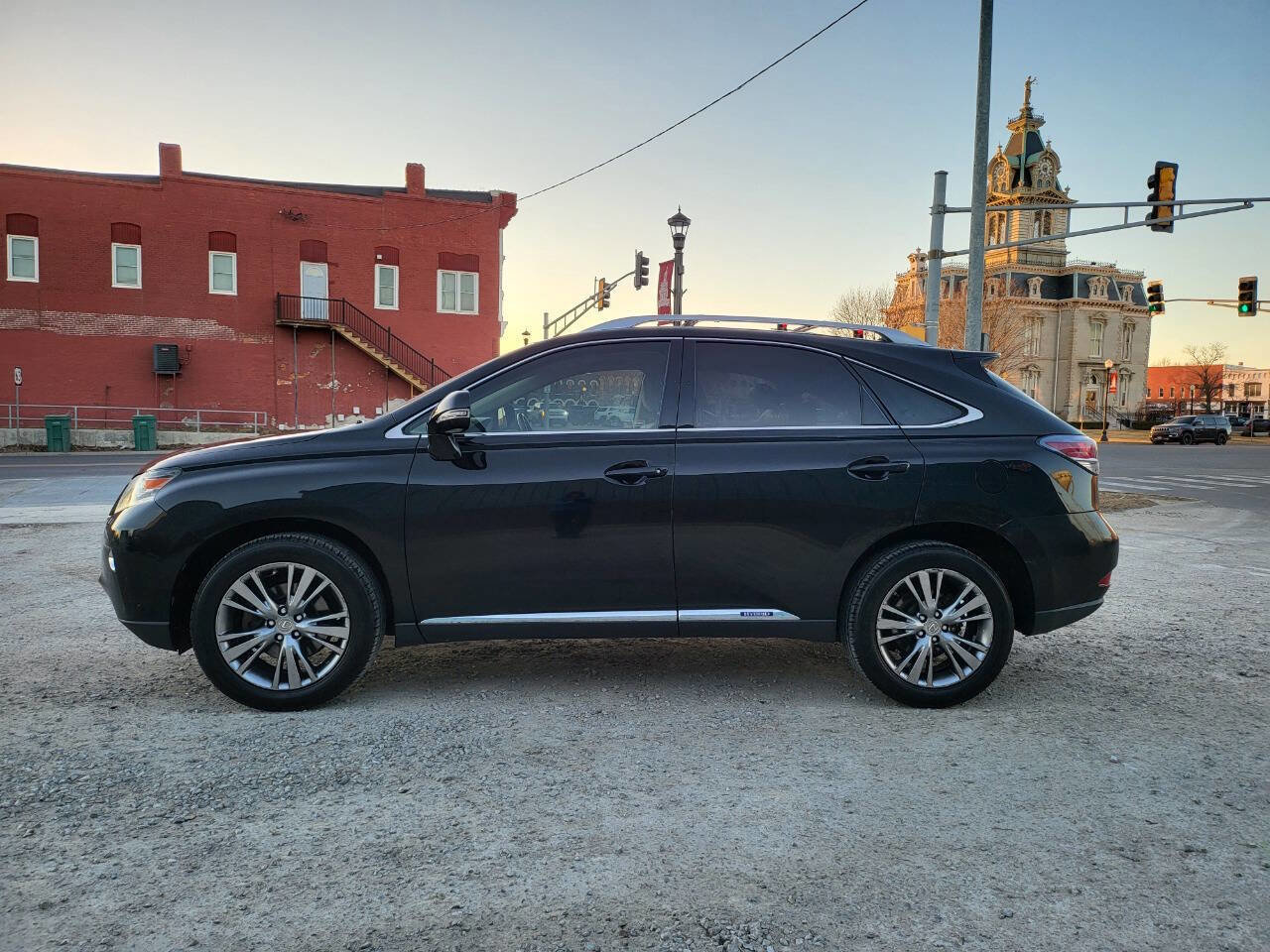 Used 2013 Lexus RX 450h AWD w/ Navigation Pkg image 2
