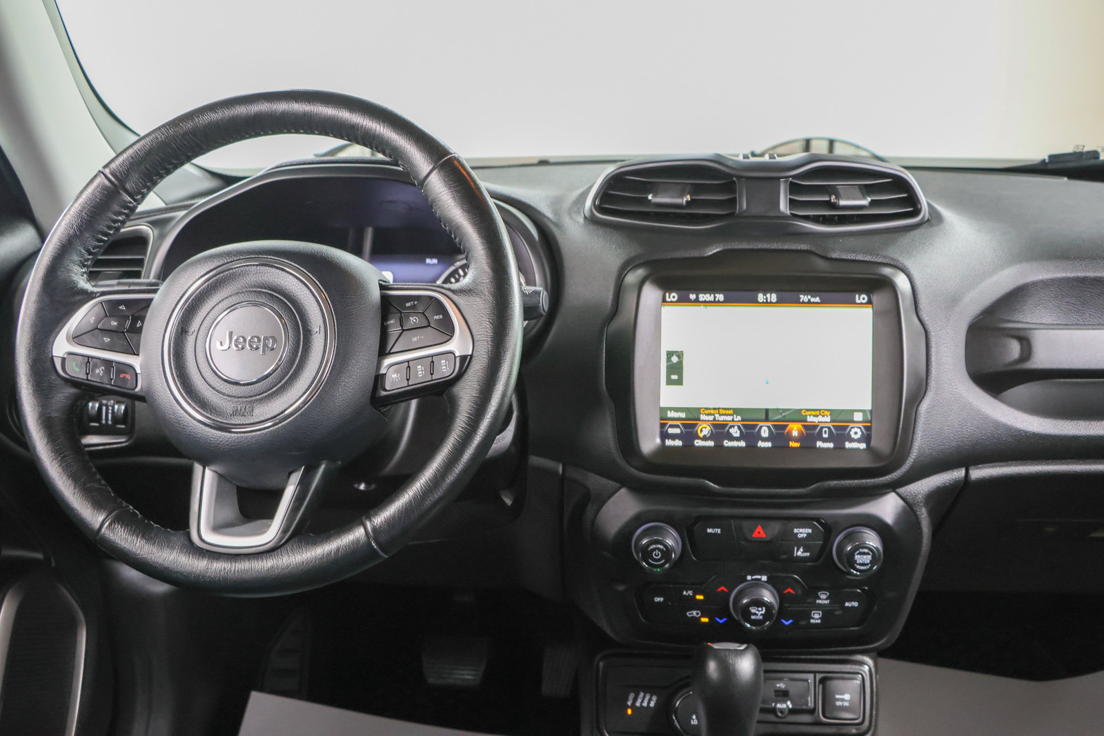 Used 2023 Jeep Renegade Limited AWD/4WD image 17