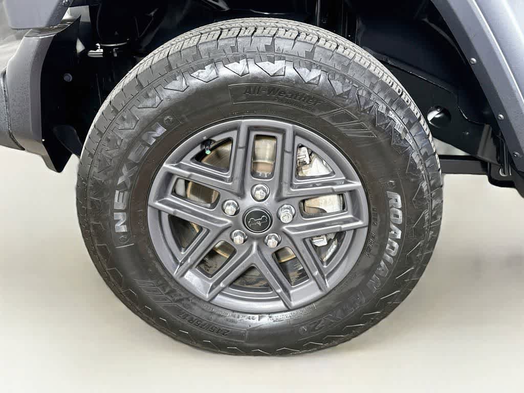 Used 2024 Jeep Wrangler Unlimited Sport AWD/4WD image 8