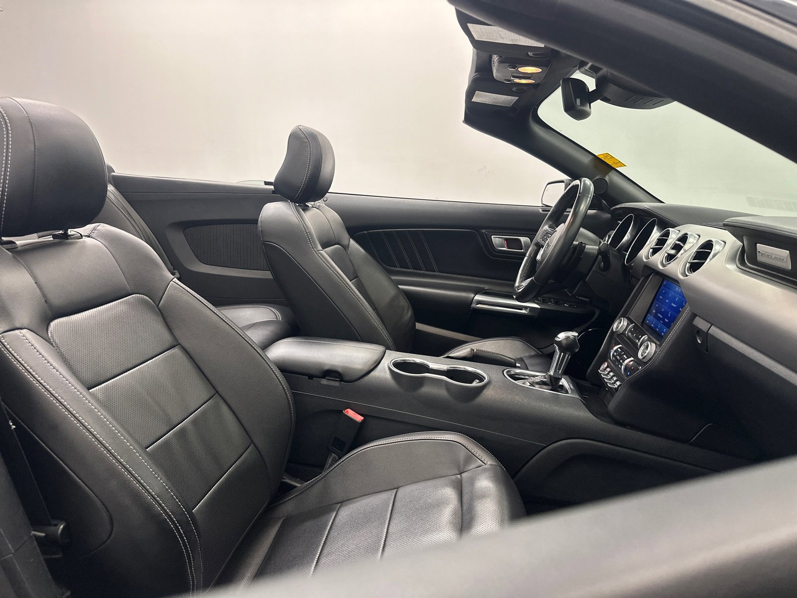 Used 2021 Ford Mustang Premium image 15