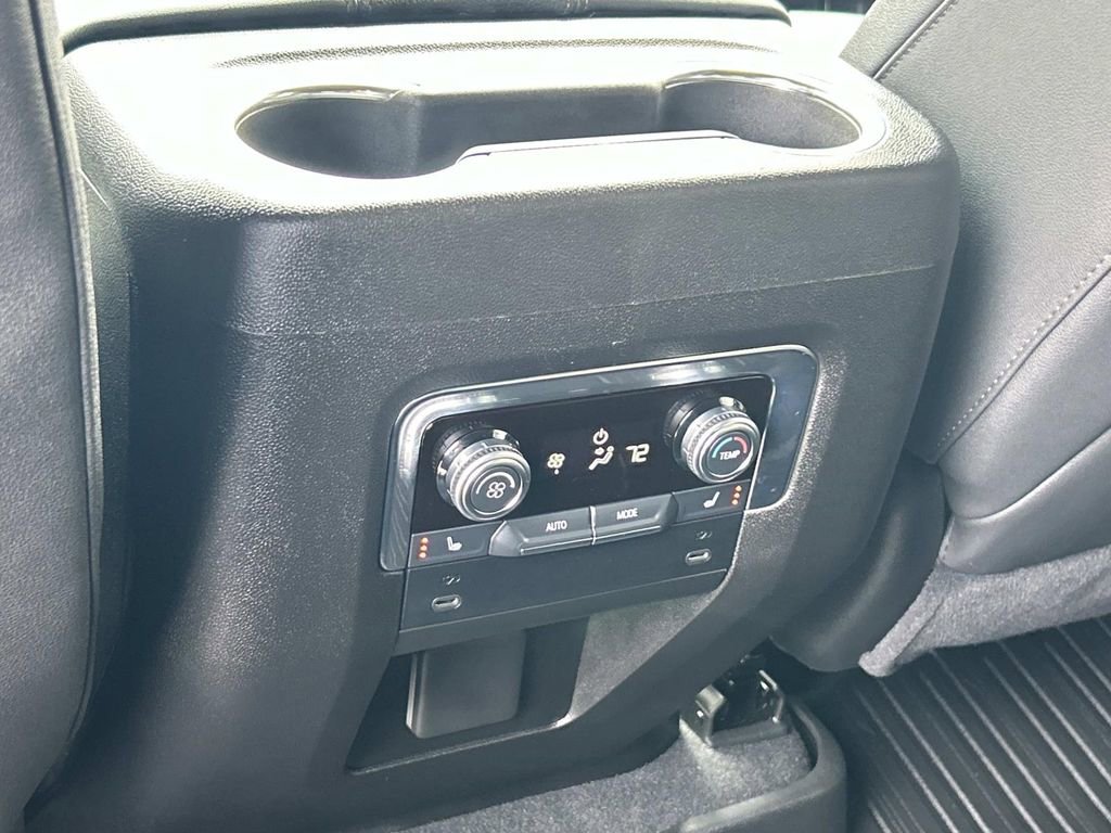 Used 2026 GMC Yukon AT4 w/ LPO, Floor Liner Package image 21