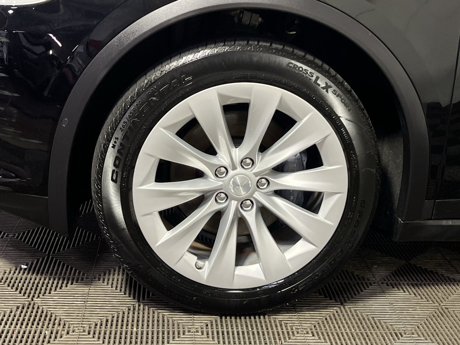 Used 2020 Tesla Model X Long Range AWD/4WD image 12