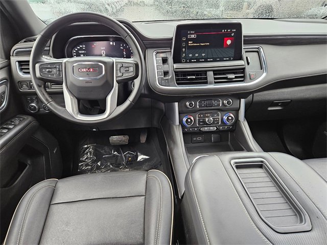 Used 2023 GMC Yukon XL SLT image 12