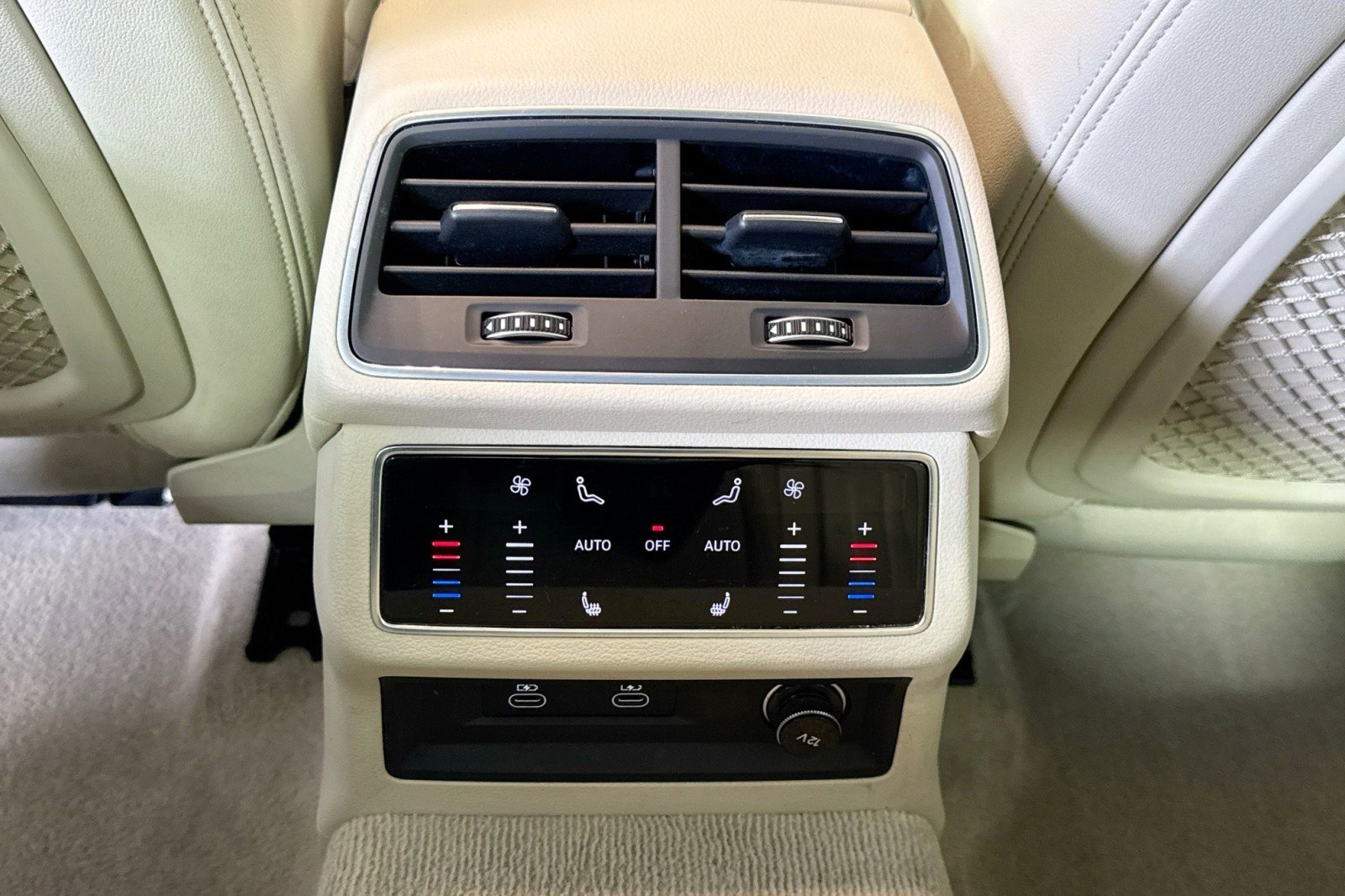 Used 2022 Audi A6 Premium Plus w/ Premium Plus Package image 24