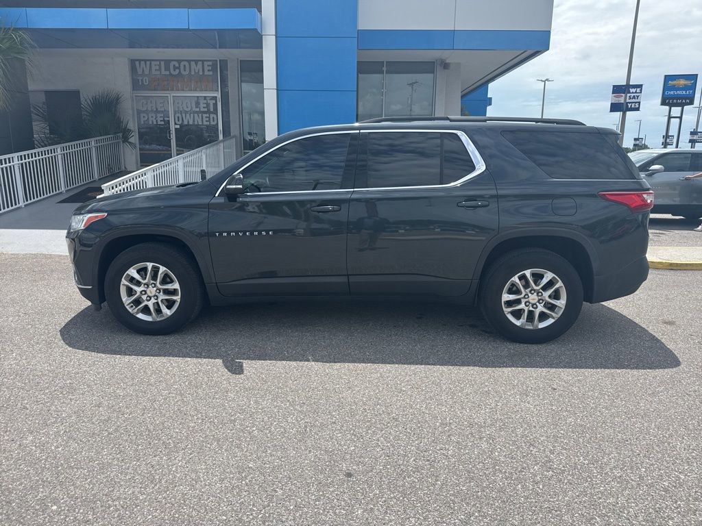 Used 2021 Chevrolet Traverse LT FWD image 1