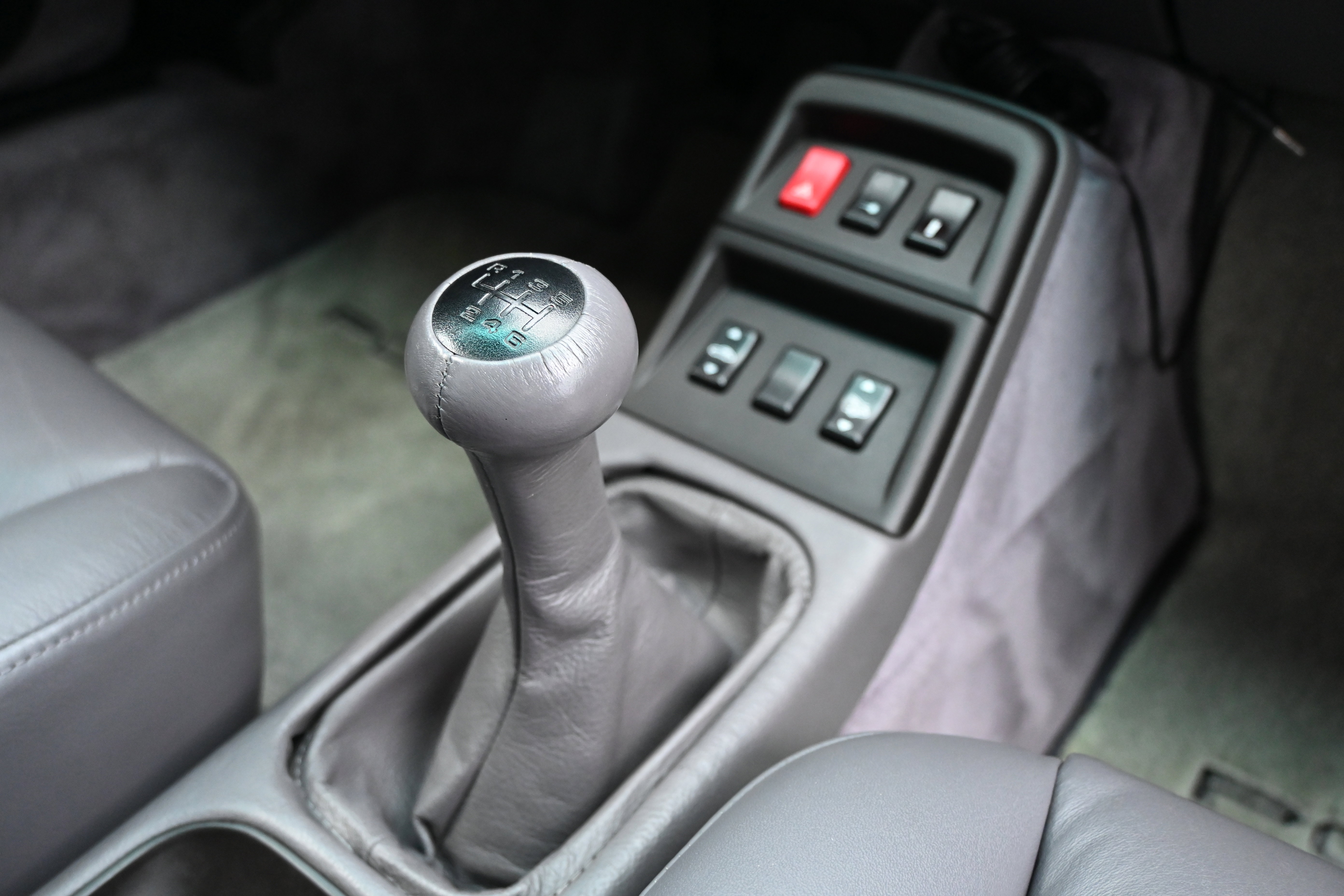 Used 1997 Porsche 911 Carrera 4 image 34