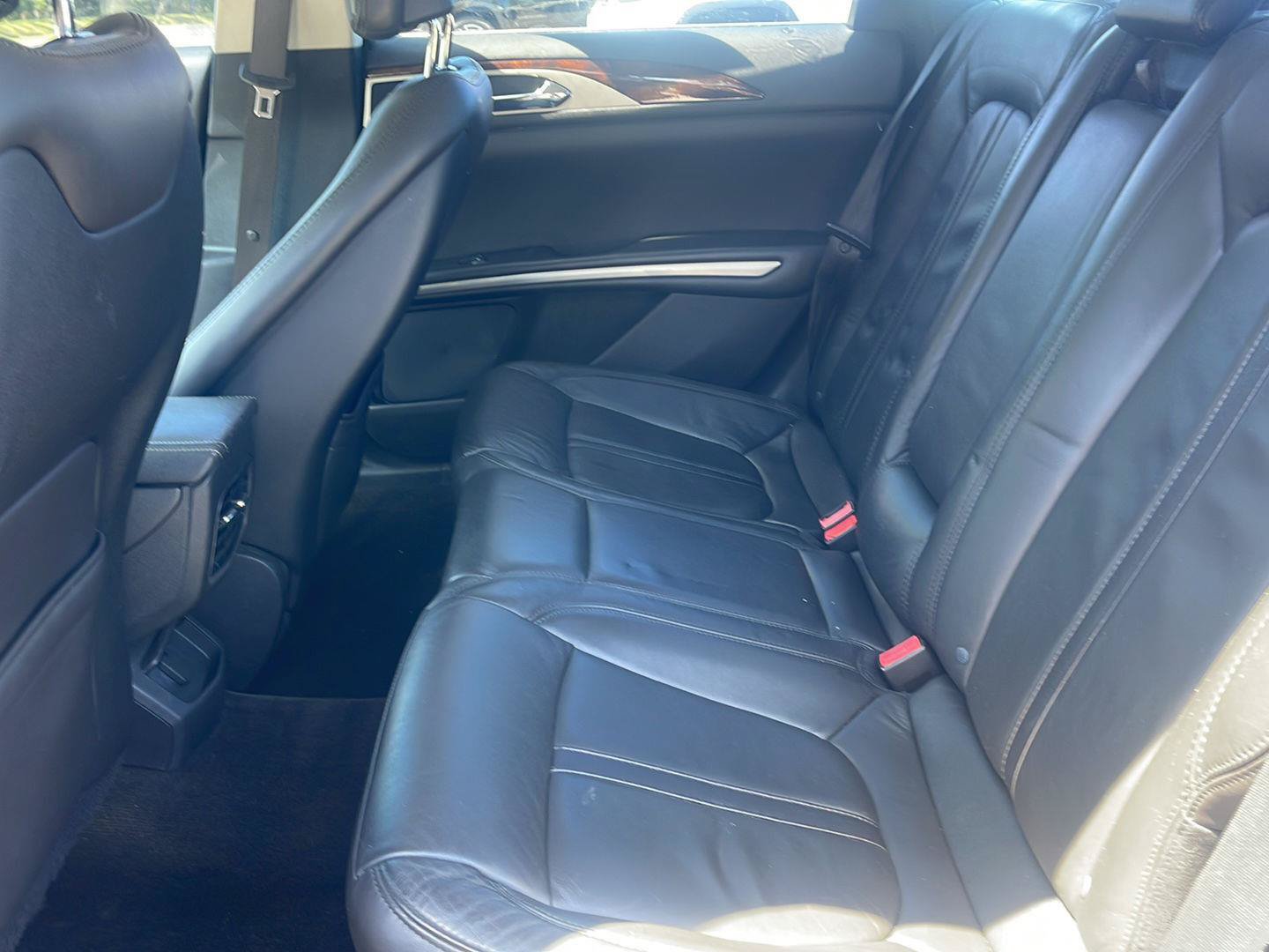 Used 2013 Lincoln MKZ FWD image 32