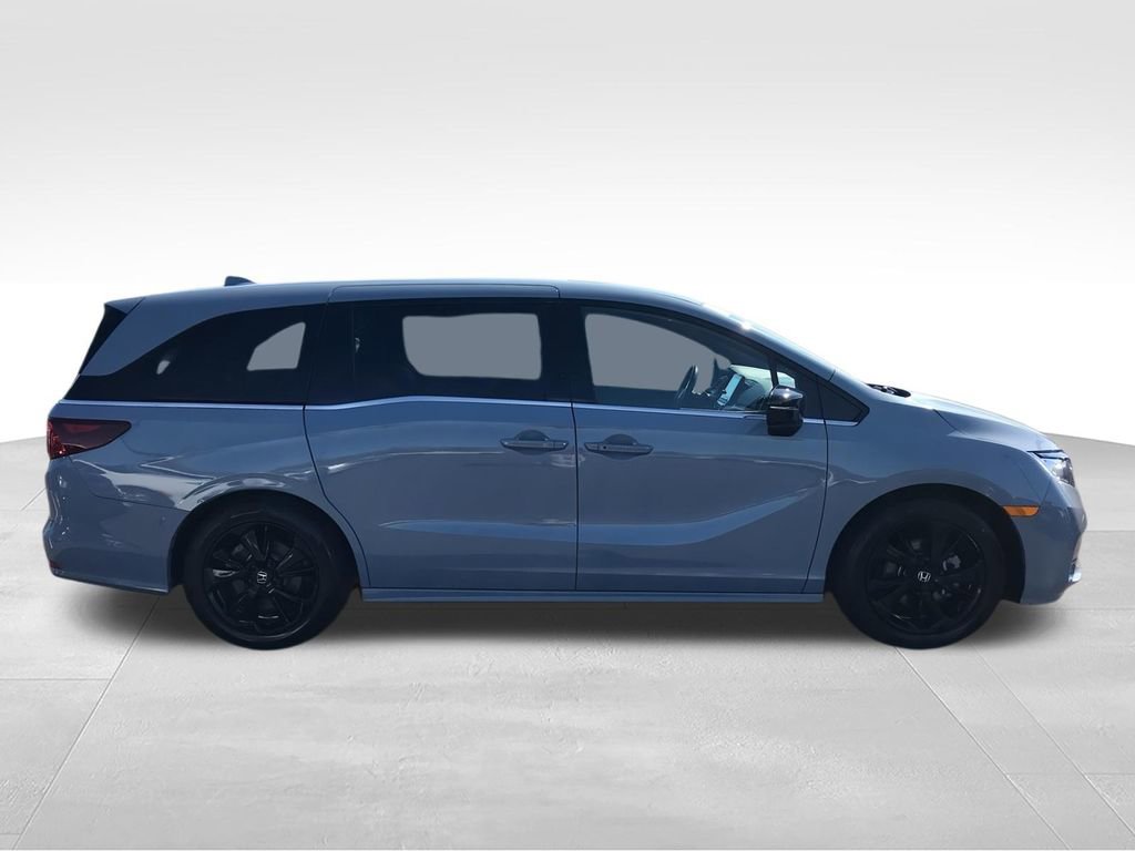 Used 2024 Honda Odyssey Sport image 9