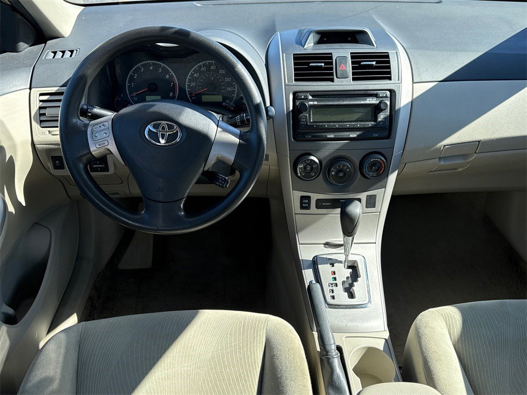 Used 2012 Toyota Corolla LE image 17