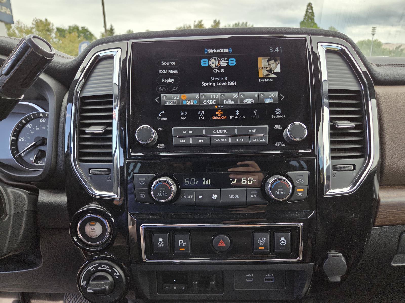 Used 2022 Nissan Titan Platinum Reserve w/ Moonroof Package AWD/4WD image 25