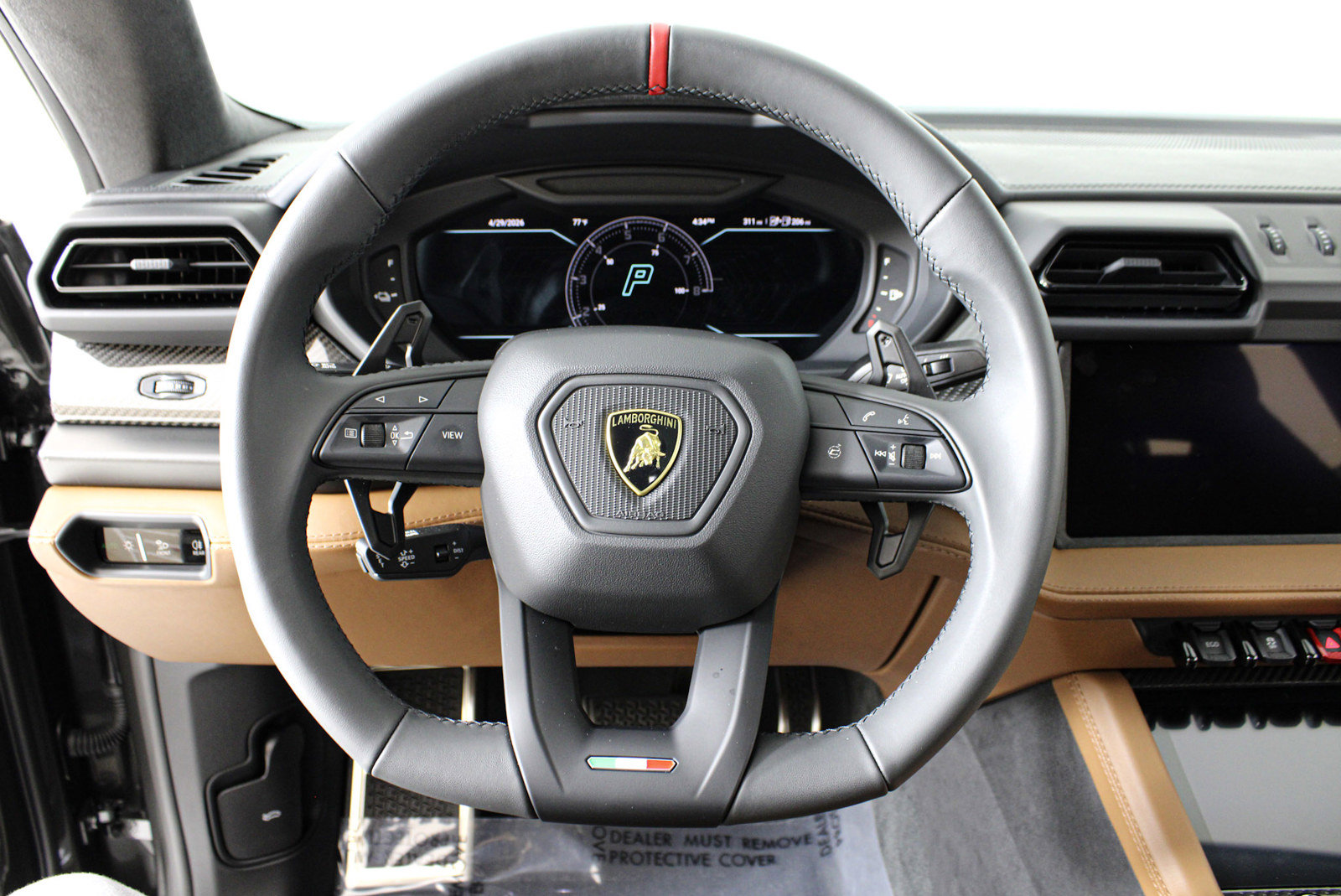 Used 2025 Lamborghini Urus SE AWD/4WD image 47