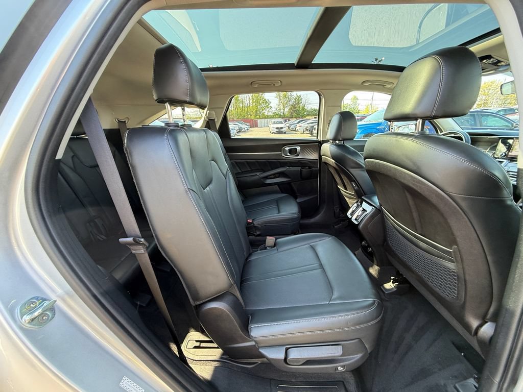 Certified 2022 Kia Sorento SX AWD/4WD image 24