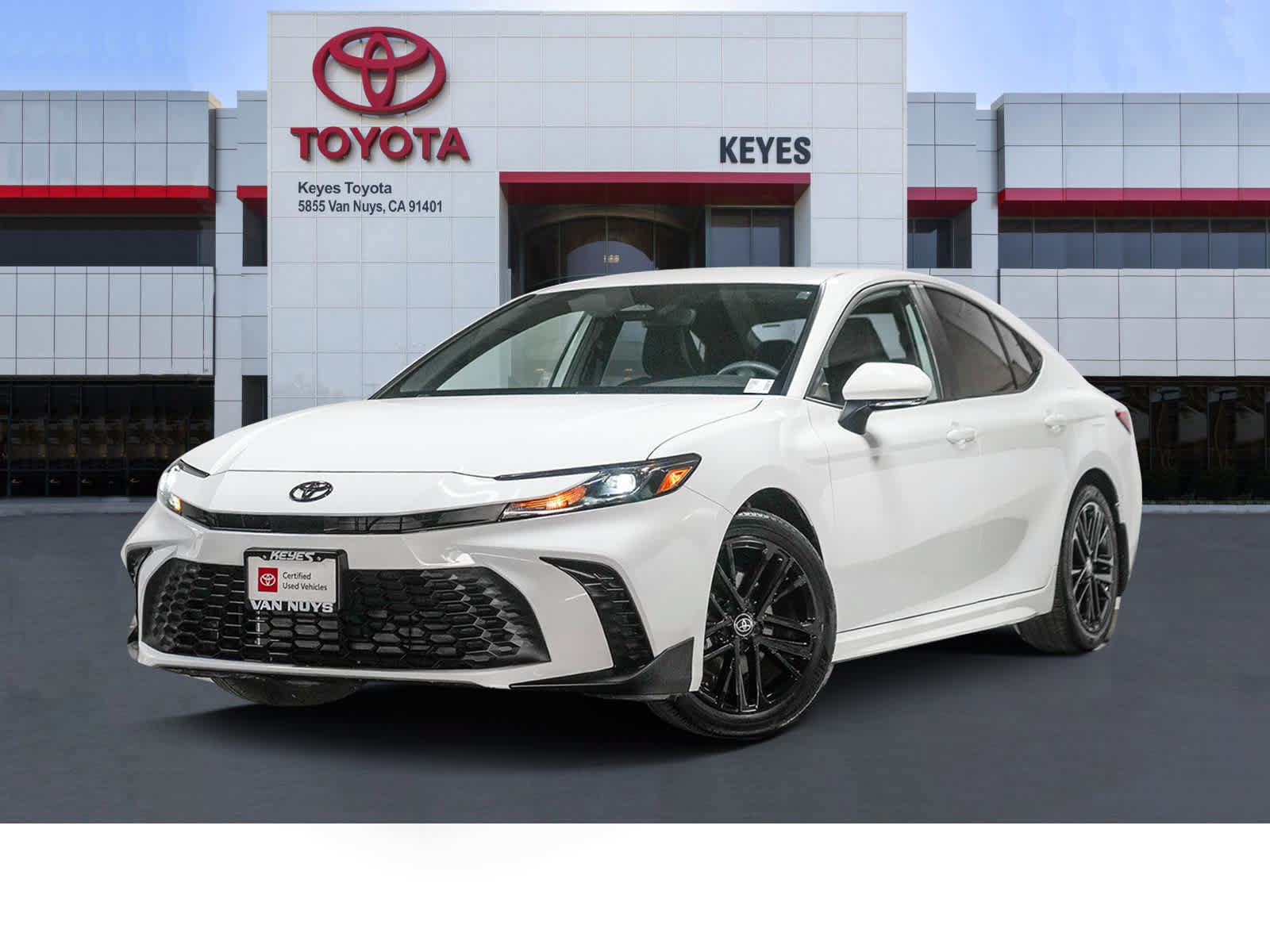 Certified 2025 Toyota Camry SE w/ Convenience Package FWD image 1