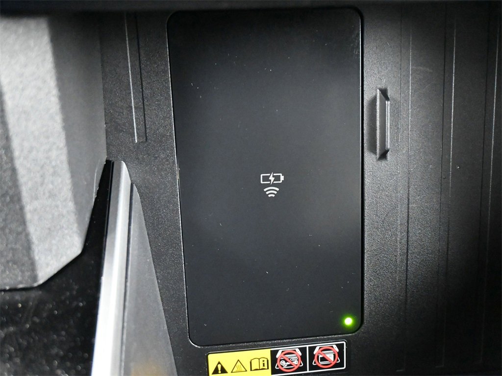 Used 2025 Toyota Sequoia Limited image 16